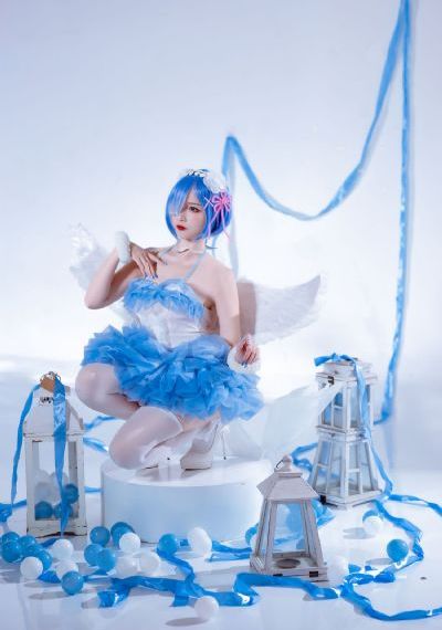 综合一区二区三区手机在线_720影视在线观看