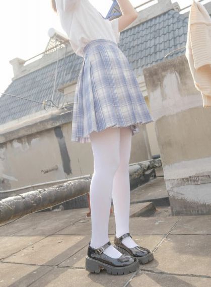玩弄双乳顶弄浴室玻璃后面视频_4K电影免费在线